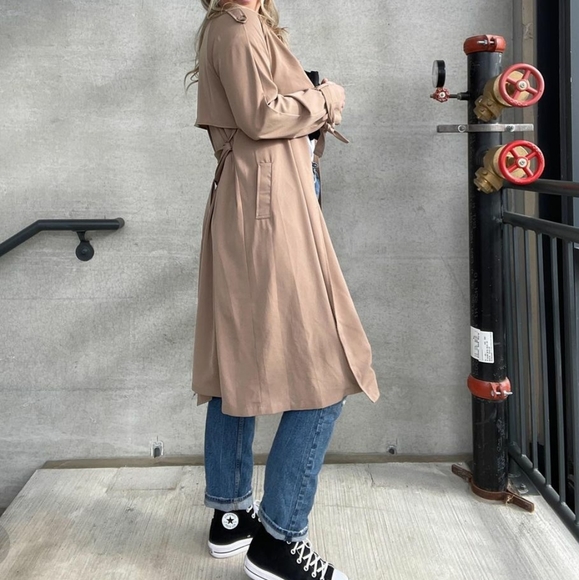 Snake Printed Trench Coat - Picture 3 of 14